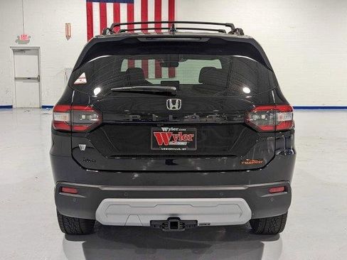 New 2025 Honda Pilot TrailSport image 7