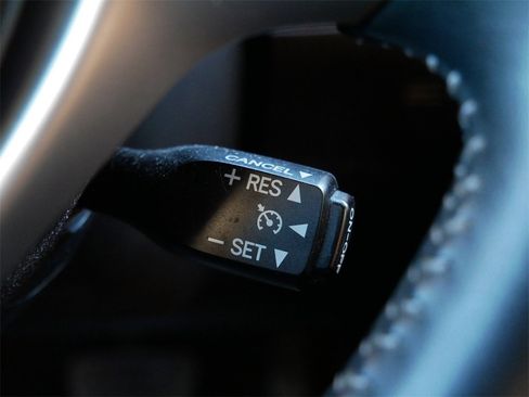 Used 2013 Lexus CT 200h w/ Premium Pkg image 23