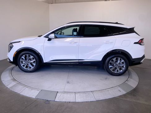 Certified 2024 Kia Sportage SX FWD image 2
