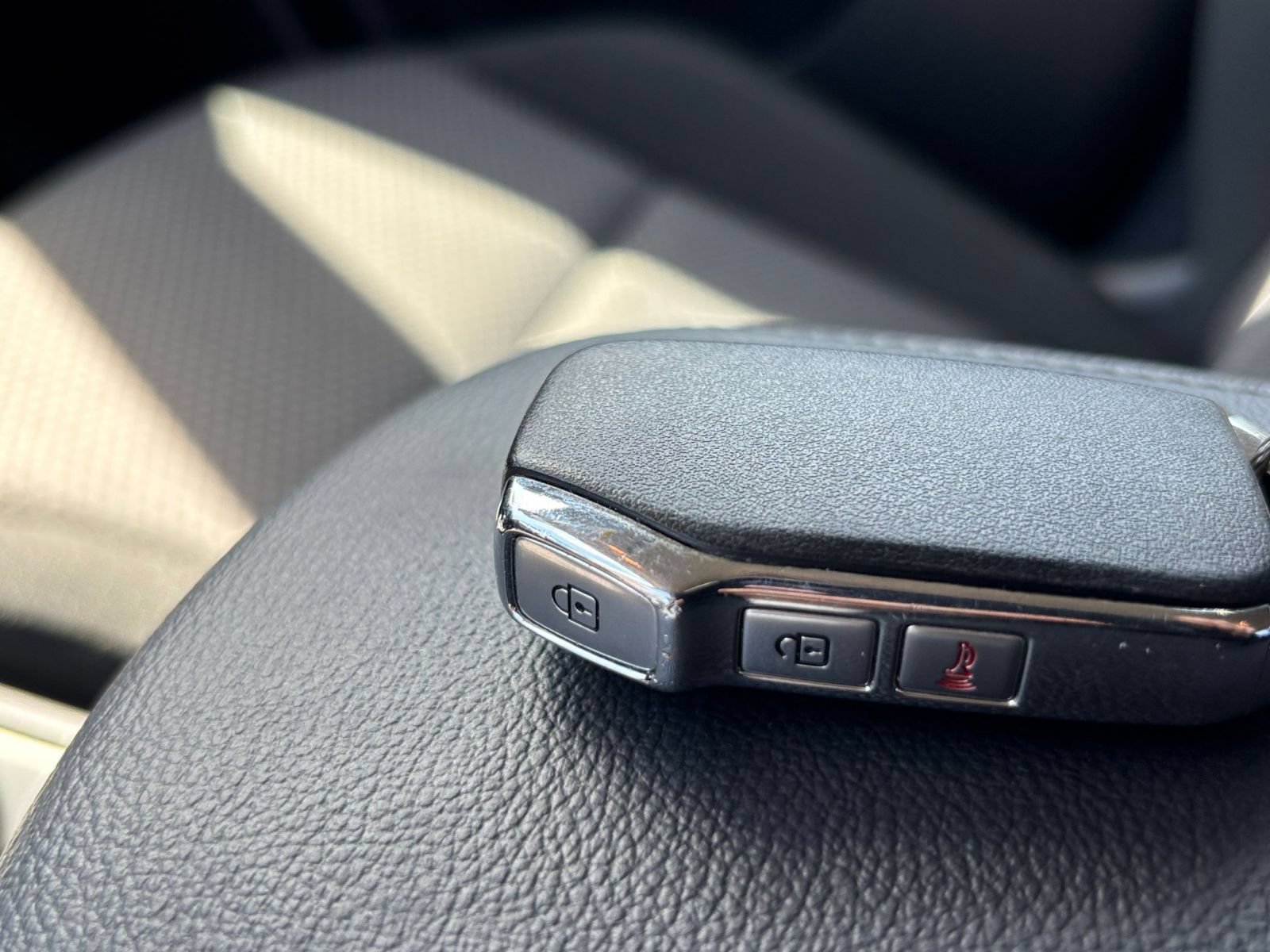 Used 2025 Kia Soul LX w/ LX Technology Package FWD image 20