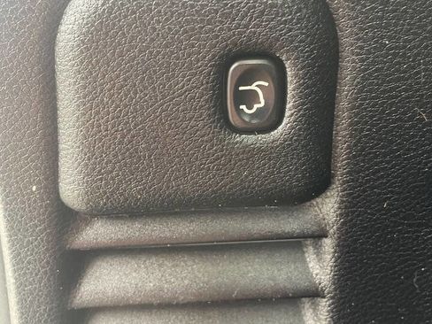 Used 2016 Jeep Grand Cherokee Laredo 75th Anniversary image 21