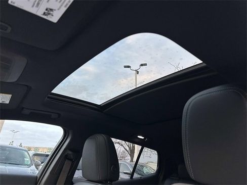 New 2026 Chevrolet Equinox EV LT image 10