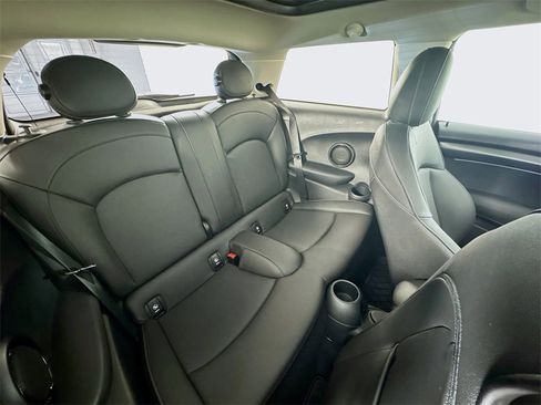 Certified 2024 MINI Cooper S image 27