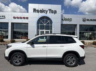 Used 2025 Honda Passport TrailSport video 1