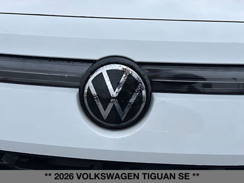 New 2026 Volkswagen Tiguan SE image 9