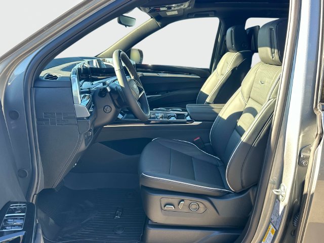 New 2027 Cadillac Escalade Sport w/ Touring Package AWD/4WD image 10