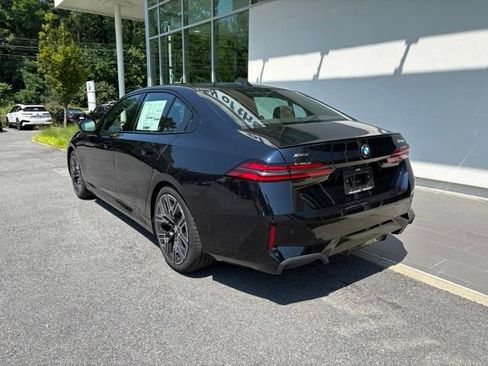 New 2027 BMW 530i xDrive w/ M Sport Package AWD/4WD image 9