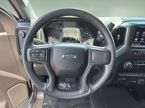 Used 2025 Chevrolet Silverado 1500 Custom Trail Boss AWD/4WD image 12