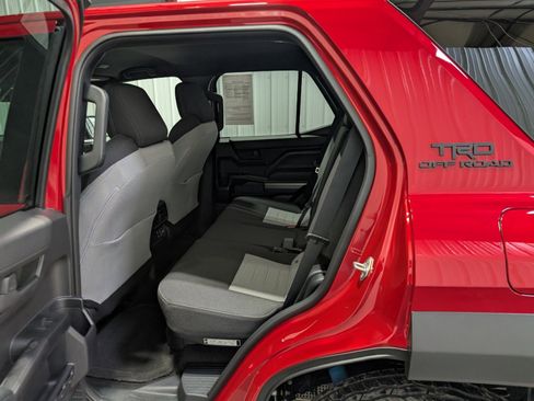Used 2025 Toyota 4Runner TRD Off-Road image 9