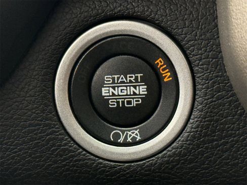 Used 2024 RAM 2500 Laramie image 19