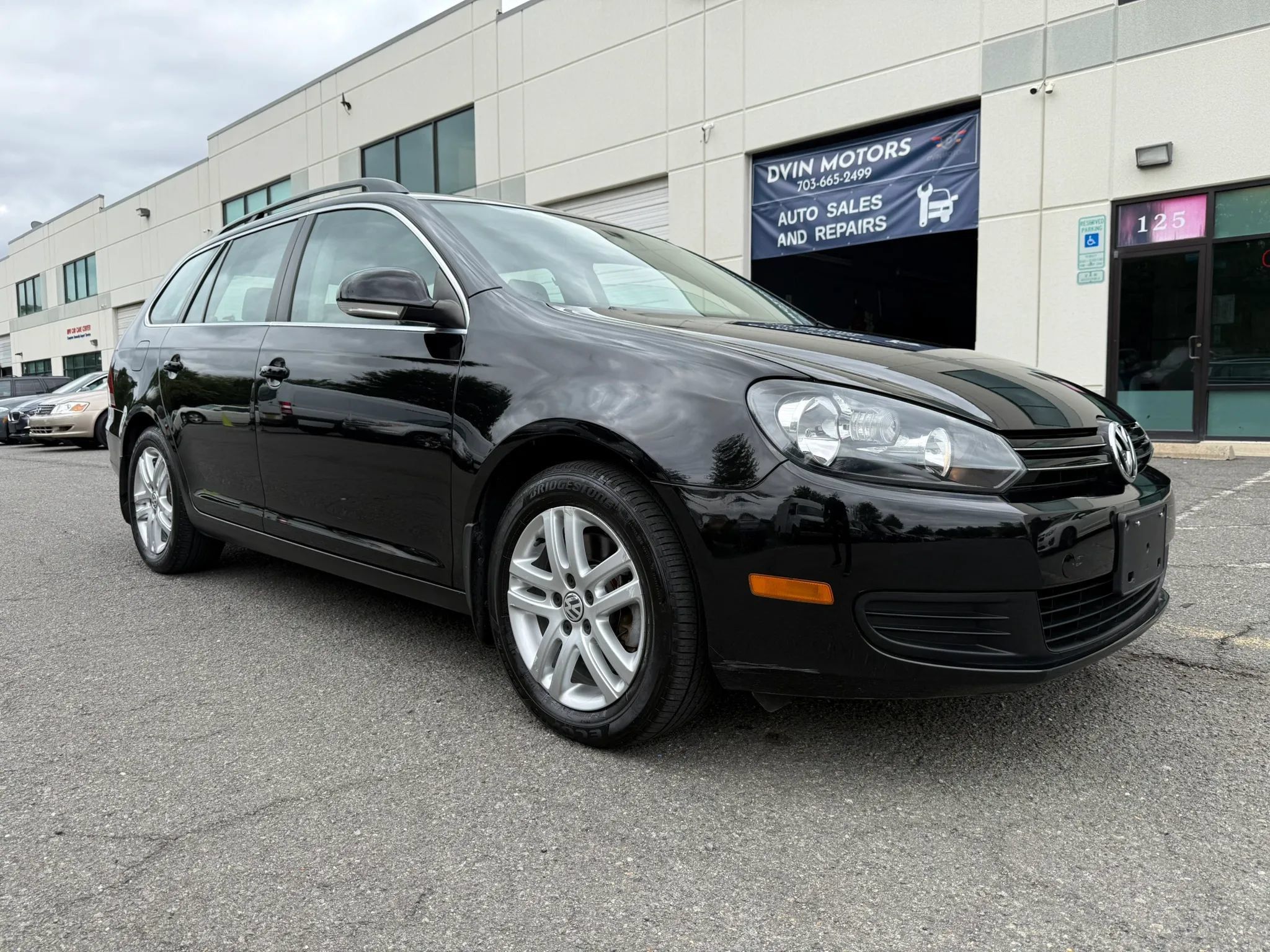 Used 2013 Volkswagen Jetta TDI FWD image 2
