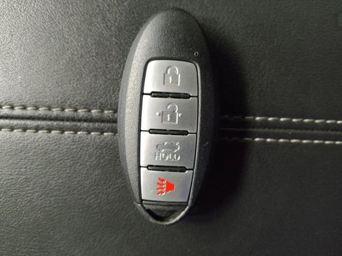 Used 2024 Nissan Versa SV FWD image 32