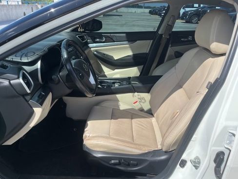 Used 2019 Nissan Maxima 3.5 SV w/ Floor Mat Group image 8