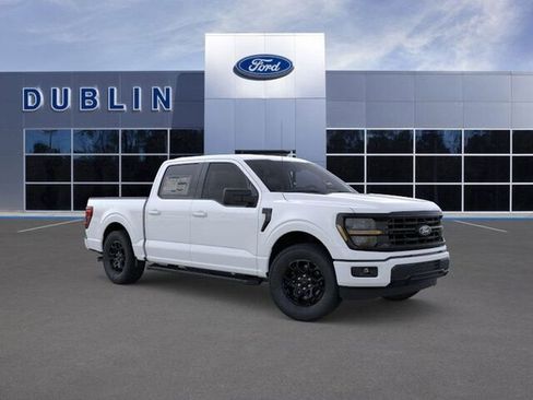 New 2026 Ford F150 XLT w/ XLT Black Appearance Package RWD image 9