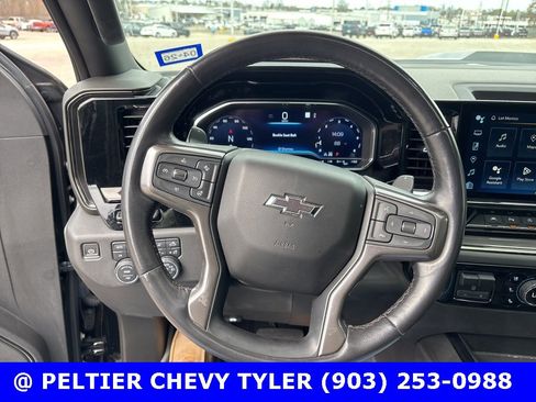 Used 2022 Chevrolet Silverado 1500 ZR2 w/ Technology Package image 16
