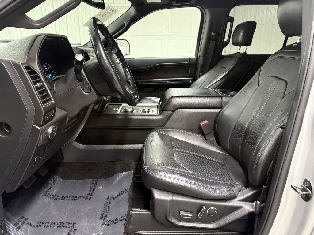 Used 2018 Ford Expedition Max Limited w/ Equipment Group 302A AWD/4WD image 10