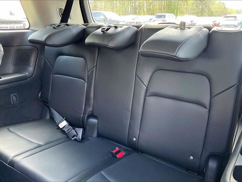 Certified 2024 Nissan Pathfinder SL w/ SL Premium Package image 6