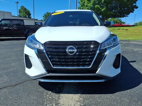 Used 2024 Nissan Kicks S FWD image 2