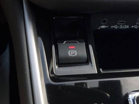 Certified 2023 Subaru Outback Limited image 31