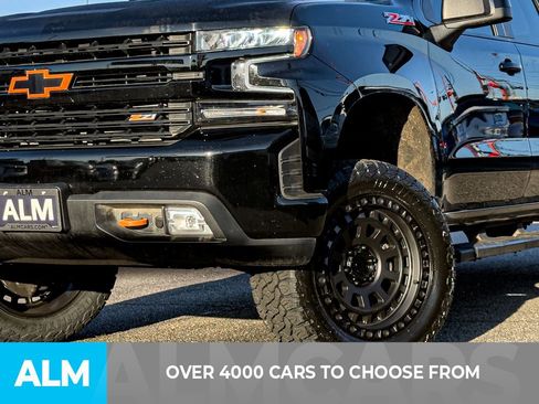 Used 2021 Chevrolet Silverado 1500 LT Trail Boss w/ Convenience Package II AWD/4WD image 2
