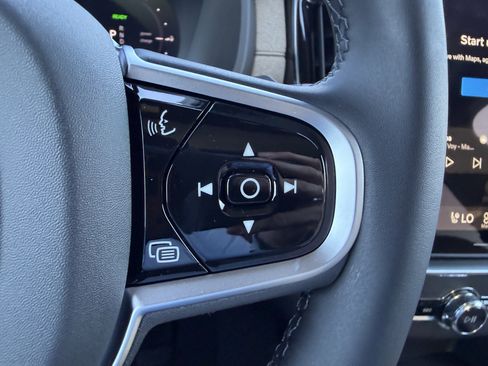 New 2026 Volvo XC90 T8 Plus image 28