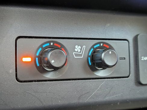 Used 2023 Toyota 4Runner Limited image 36