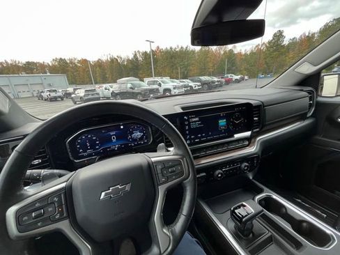 Certified 2023 Chevrolet Silverado 1500 RST image 19
