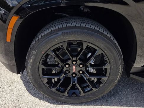 New 2026 GMC Yukon Denali RWD image 4