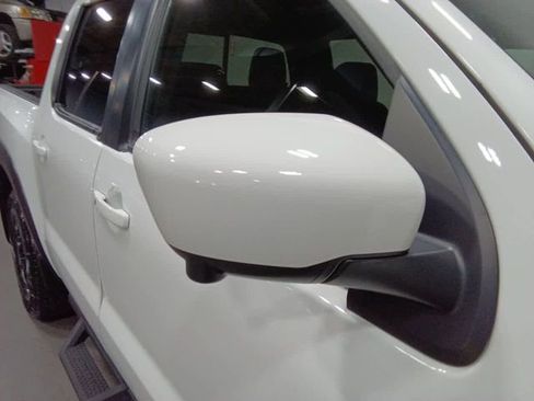 Used 2023 Nissan Frontier PRO-4X w/ Pro Convenience Package image 29