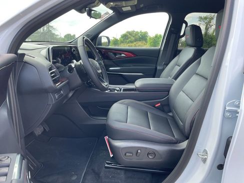 New 2026 Chevrolet Traverse Z71 w/ Enhanced Driving Package AWD/4WD image 10