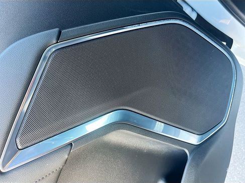 Used 2025 Chevrolet Silverado 1500 LT RWD image 19