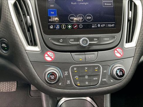 Used 2024 Chevrolet Malibu LT image 15