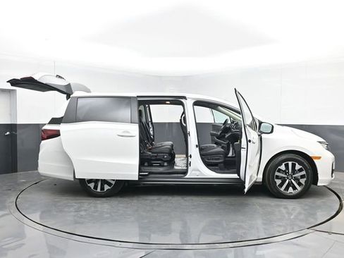 New 2026 Honda Odyssey EX-L image 57
