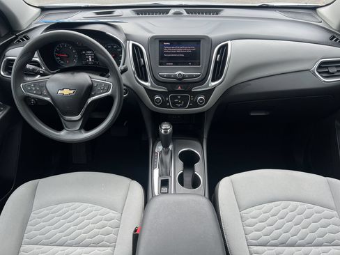 Used 2020 Chevrolet Equinox LS FWD image 3