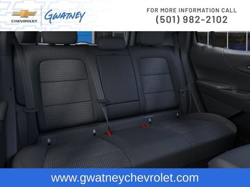 New 2026 Chevrolet Equinox LT w/ Safety and Technology Package FWD image 17
