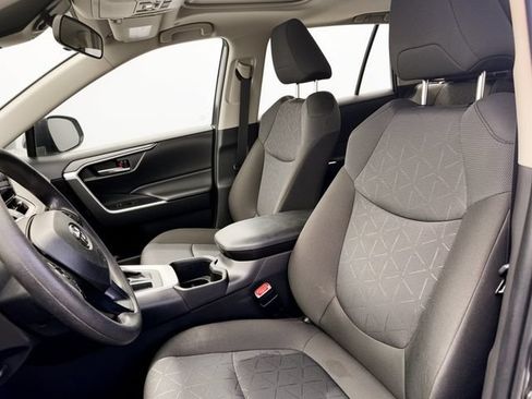 Used 2024 Toyota RAV4 XLE w/ Convenience Package FWD image 16