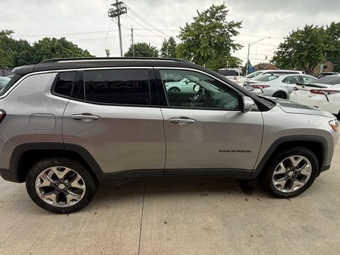 Used 2019 Jeep Compass Limited w/ Safety & Security Group AWD/4WD image 6