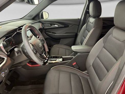 Used 2023 Chevrolet TrailBlazer RS w/ Convenience Package FWD image 12