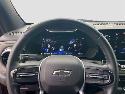 Used 2024 Chevrolet Colorado ZR2 w/ Technology Package image 13