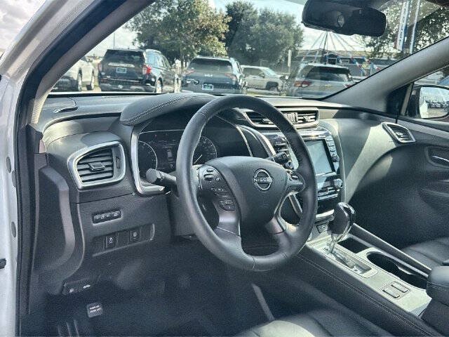 Used 2023 Nissan Murano SV w/ SV Midnight Edition Package FWD image 10
