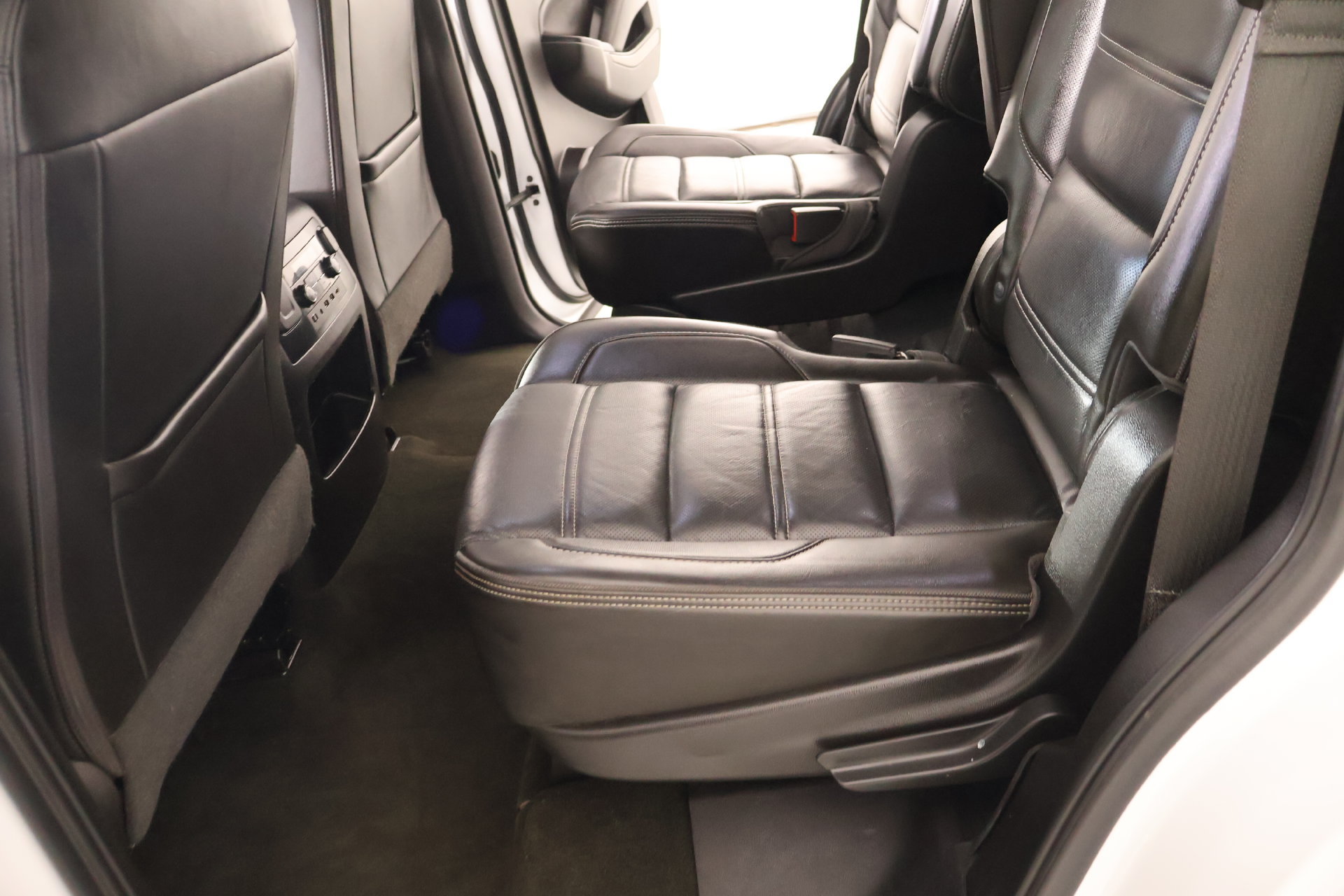Used 2018 GMC Yukon Denali w/ Denali Ultimate Package AWD/4WD image 13