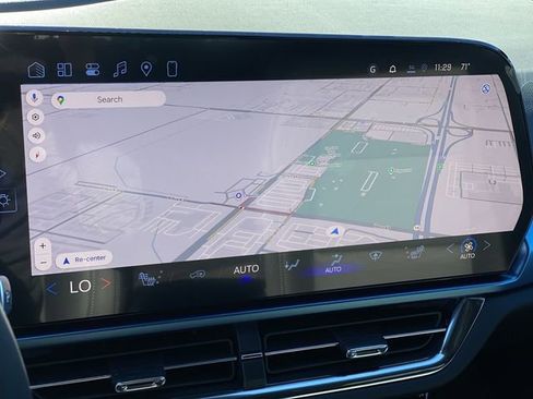 New 2026 Chevrolet Equinox EV LT FWD image 23