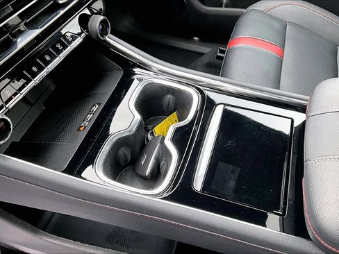 Certified 2024 Chevrolet Traverse RS w/ LPO, Floor Liner Package image 15