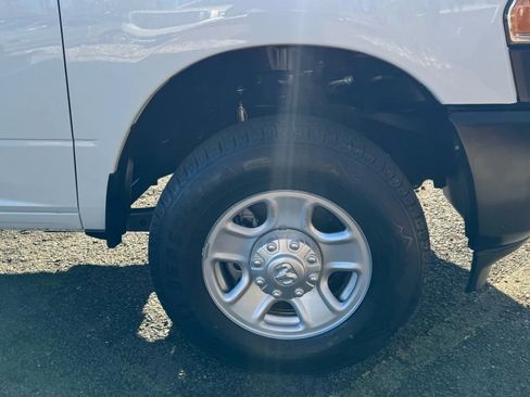 Used 2022 RAM 3500 Tradesman w/ Snow Chief Group image 36