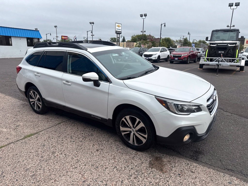 Used 2019 Subaru Outback 2.5i Limited AWD/4WD image 5
