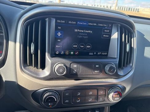 Used 2022 Chevrolet Colorado Z71 image 10