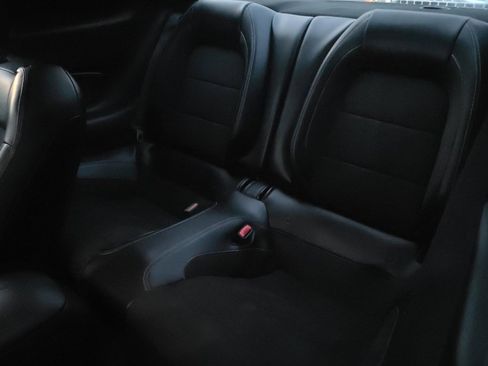 Used 2016 Ford Mustang Shelby GT350 w/ Technology Package image 13