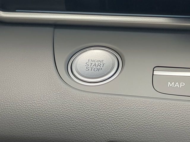 New 2025 Hyundai Elantra SEL FWD image 26