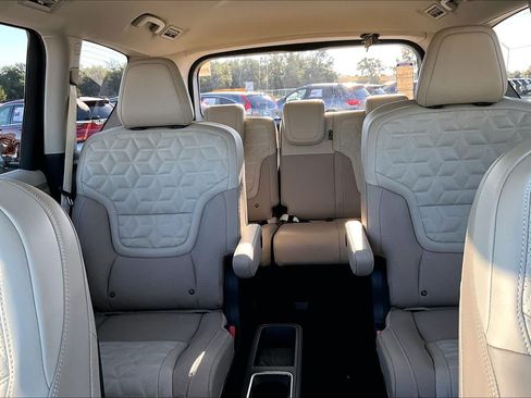 New 2026 Nissan Armada Platinum RWD image 18