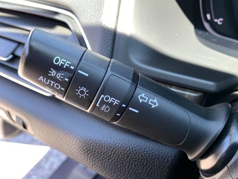 Used 2018 Honda Accord EX image 17